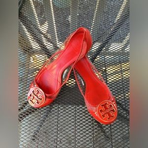 TORY BURCH RED LEATHER & VINYL BALLET FLATS